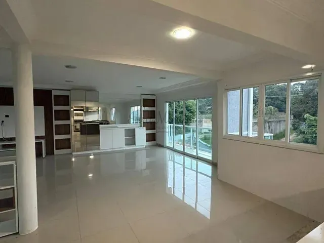 Casa com 395m² 3 quartos e 5 banheiros, à venda, no bairro Jardim Caiapiá em Cotia
