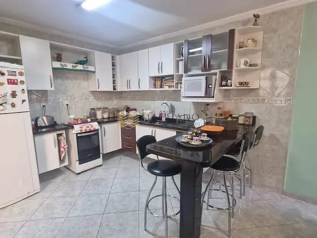 Casa com 184m² 3 quartos e 3 banheiros, à venda, no bairro Jardim Danúbio em Jundiaí
