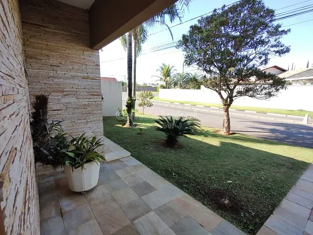 Casa com 690m² 3 quartos e 4 banheiros, à venda, no bairro Residencial Nova Holanda em Holambra