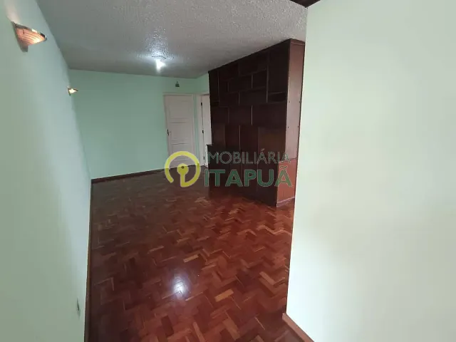 Casa 3 quartos e 2 banheiros, para alugar, no bairro Vila Nova em Londrina