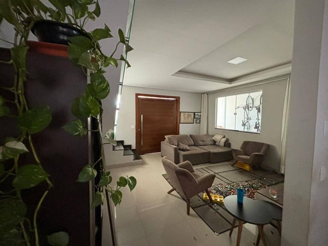 Casa 4 quartos e 5 banheiros, à venda, no bairro Jardim Atlântico em Goiânia
