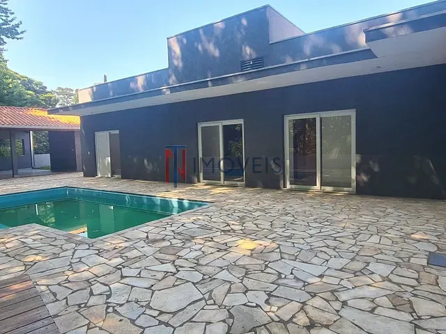 Casa com 606m² 3 quartos e 3 banheiros, à venda, no bairro Estância Santa Maria do Laranjal em Atibaia