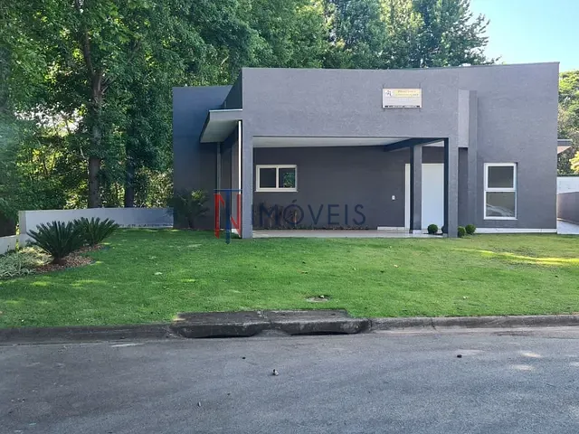 Casa com 606m² 3 quartos e 3 banheiros, à venda, no bairro Estância Santa Maria do Laranjal em Atibaia