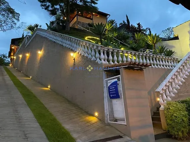 Casa com 1m² 4 quartos e 4 banheiros, à venda, no bairro Bingen em Petrópolis