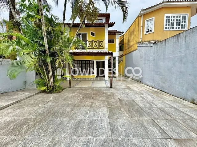 Casa 4 quartos e 3 banheiros, à venda, no bairro Vargem Grande em Rio de Janeiro