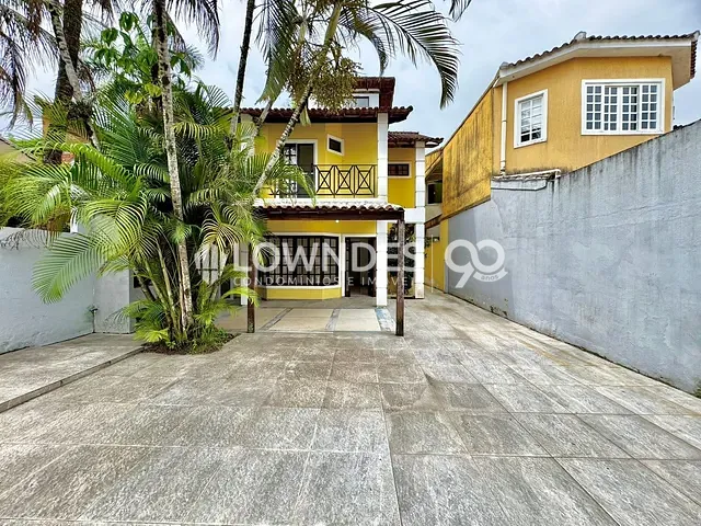 Casa 4 quartos e 3 banheiros, à venda, no bairro Vargem Grande em Rio de Janeiro