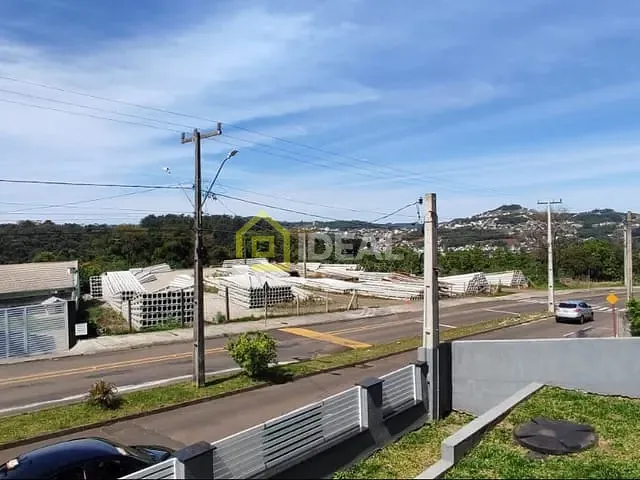 Casa com 135m² 2 quartos e 2 banheiros, à venda, no bairro Gruta em Concórdia