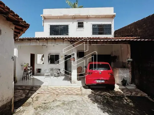 Casa 3 quartos e 2 banheiros, à venda, no bairro Parque Verde em Belém