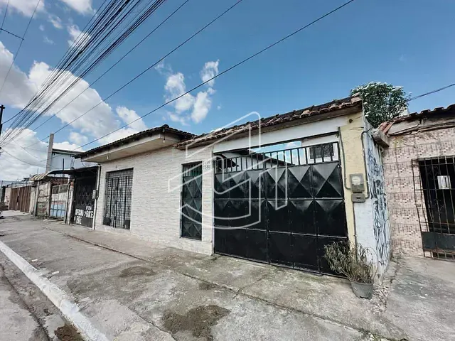 Casa 3 quartos e 2 banheiros, à venda, no bairro Parque Verde em Belém