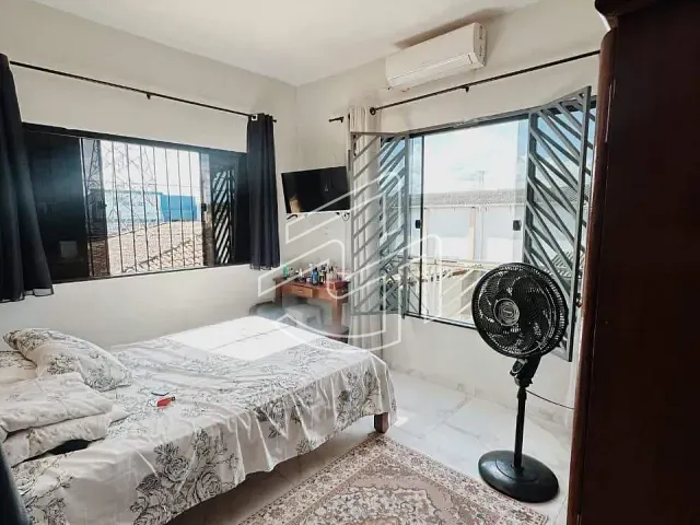 Casa 3 quartos e 2 banheiros, à venda, no bairro Parque Verde em Belém