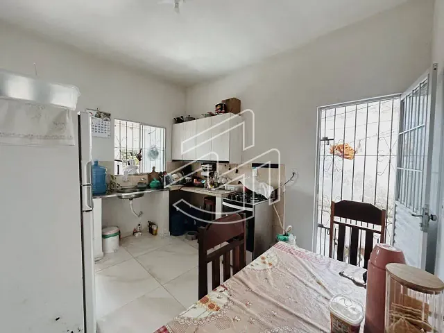 Casa 3 quartos e 2 banheiros, à venda, no bairro Parque Verde em Belém