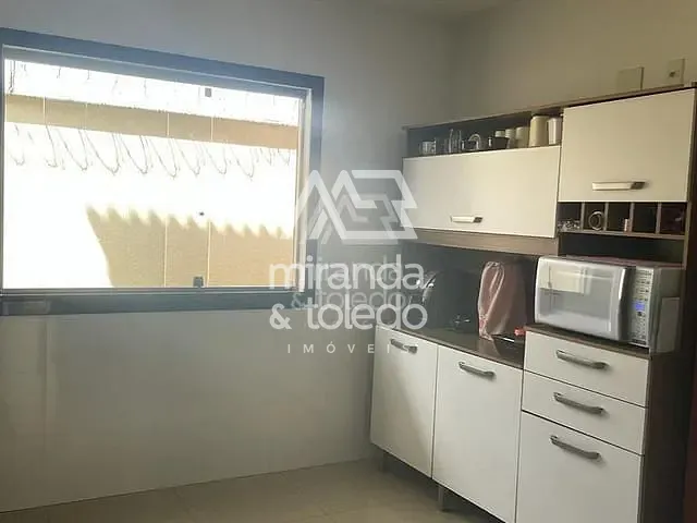 Casa com 180m² 3 quartos e 2 banheiros, à venda, no bairro Praia do Morro em Guarapari