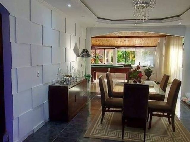 Casa com 600m² 4 quartos e 2 banheiros, à venda, no bairro Barra do Aririú em Palhoça