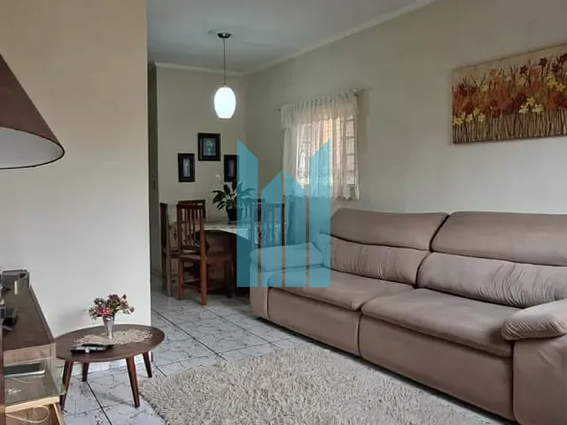 Casa com 180m² 3 quartos e 1 banheiro, à venda, no bairro Jardim São Bento em Poços de Caldas