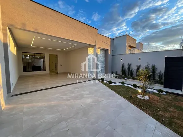 Casa 3 quartos e 4 banheiros, à venda, no bairro Residencial Kátia em Goiânia