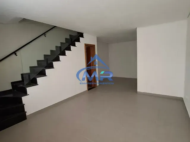 Casa 2 quartos e 3 banheiros, à venda, no bairro Vila Esperança em São Paulo