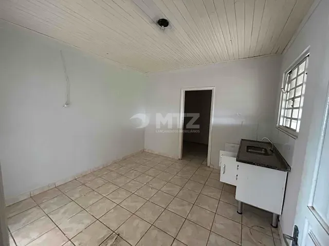 Casa com 218m² 2 quartos e 1 banheiro, à venda, no bairro Vila Éden em Botucatu