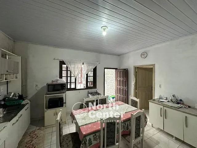 Casa 3 quartos e 2 banheiros, à venda, no bairro Centro em Balneário Barra do Sul