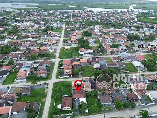 Casa 3 quartos e 2 banheiros, à venda, no bairro Centro em Balneário Barra do Sul