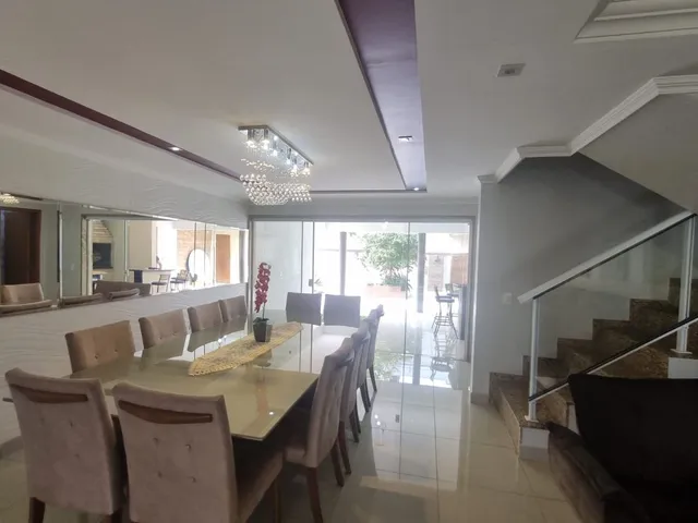 Casa com 10m² 4 quartos e 6 banheiros, para alugar, no bairro Esperança em Londrina