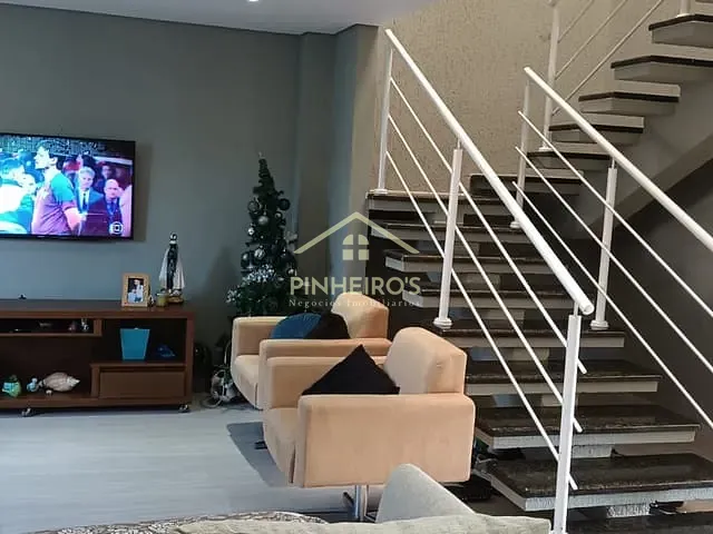Casa com 300m² 2 quartos e 1 banheiro, à venda, no bairro Jardim Alvorada em Cambé