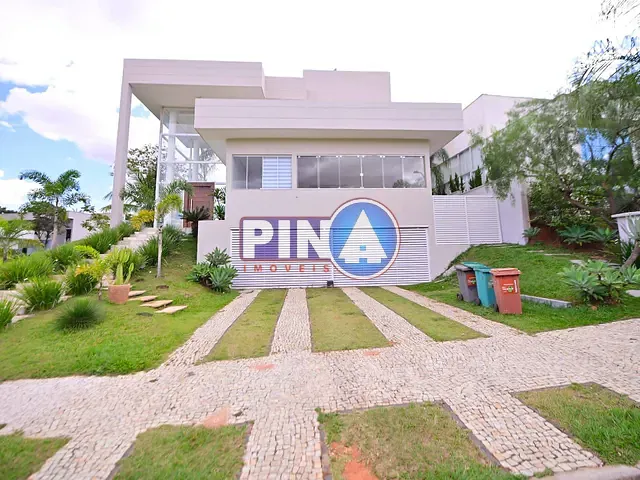 Casa com 615m² 3 quartos e 6 banheiros, à venda, no bairro Fazenda Gameleira em Goiânia