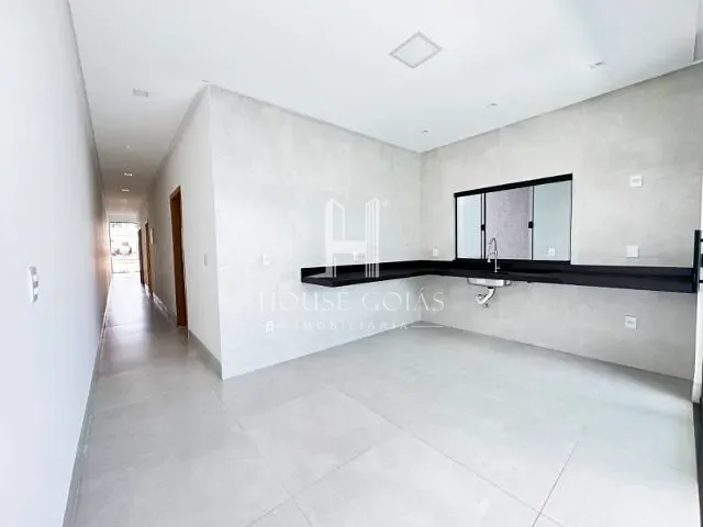 Casa 3 quartos e 2 banheiros, à venda, no bairro Setor Faiçalville em Goiânia
