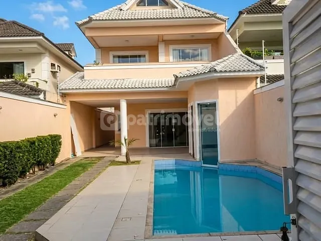 Casa 5 quartos e 6 banheiros, à venda, no bairro Barra da Tijuca em Rio de Janeiro