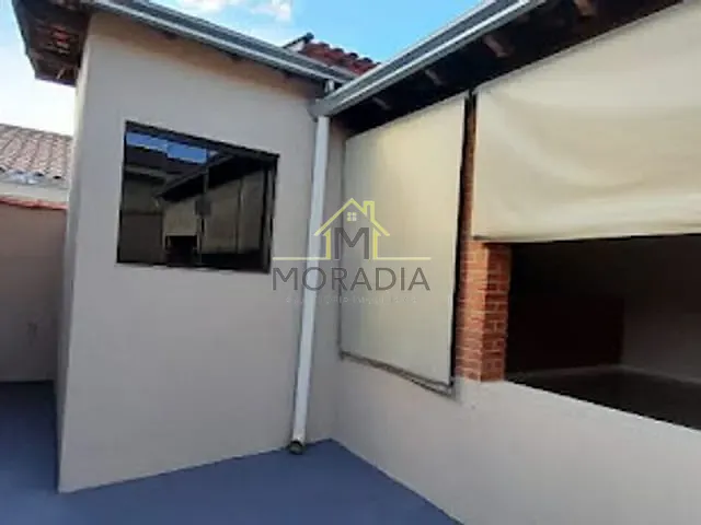 Casa com 250m² 3 quartos e 2 banheiros, para alugar, no bairro Loteamento Joaquim Cecílio Ribeiro em Guaxupé