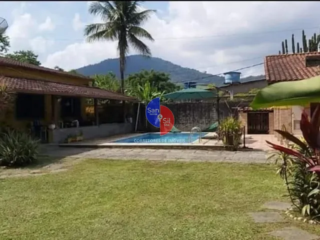 Casa com 720m² 3 quartos e 3 banheiros, à venda, no bairro Quinta Mariana em Guapimirim