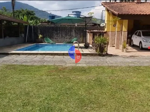 Casa com 720m² 3 quartos e 3 banheiros, à venda, no bairro Quinta Mariana em Guapimirim