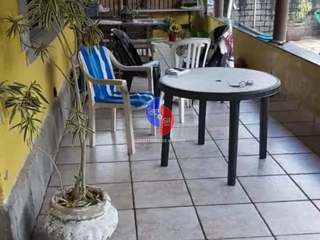 Casa com 720m² 3 quartos e 3 banheiros, à venda, no bairro Quinta Mariana em Guapimirim