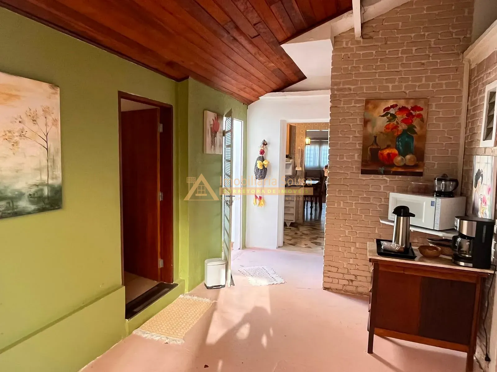 Casa, 4 quartos, 215 m² - Foto 1