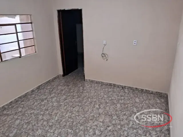 Casa 1 quarto e 1 banheiro, para alugar, no bairro Jardim Santa Rosa em Nova Odessa