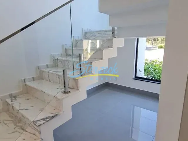Casa com 520m² 3 quartos e 5 banheiros, à venda, no bairro Ipiranga em Louveira