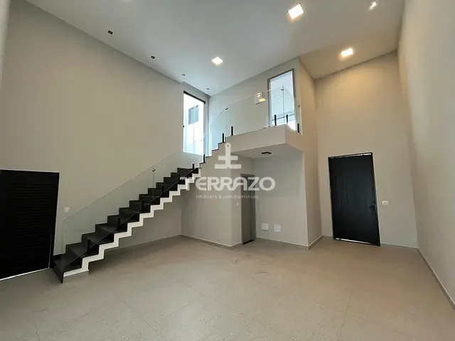 Casa com 220m² 3 quartos e 5 banheiros, à venda, no bairro Jardim Belvedere em Volta Redonda