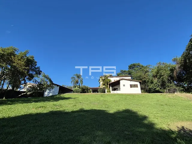 Casa 4 quartos e 3 banheiros, à venda, no bairro Jardim Pérola em Guaratinguetá