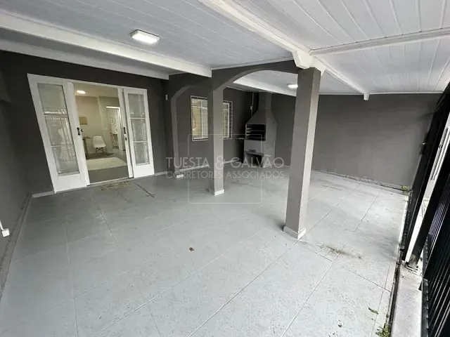 Casa com 100m² 2 quartos e 2 banheiros, à venda, no bairro Xaxim em Curitiba