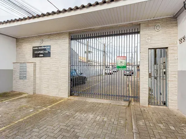 Casa com 100m² 2 quartos e 2 banheiros, à venda, no bairro Xaxim em Curitiba
