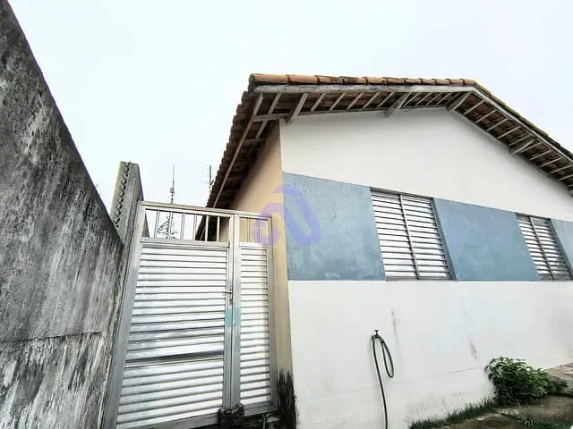 Casa 2 quartos e 1 banheiro, à venda, no bairro Vila Ursulina em Itaquaquecetuba