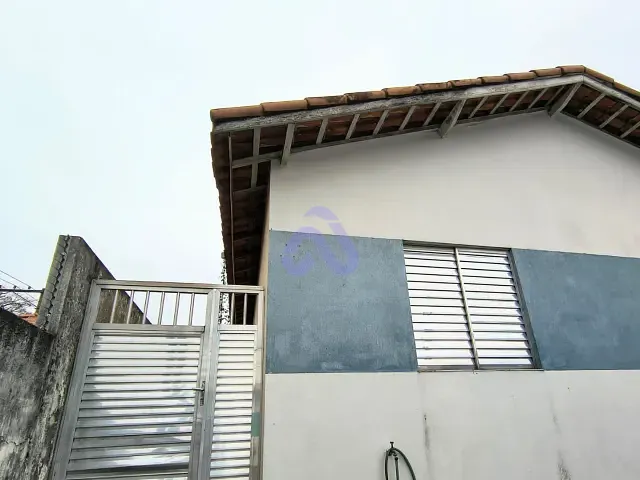 Casa 2 quartos e 1 banheiro, à venda, no bairro Vila Ursulina em Itaquaquecetuba