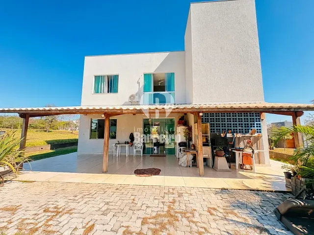 Casa 4 quartos e 3 banheiros, à venda, no bairro Condomínio Serra dos Bandeirantes em Mário Campos