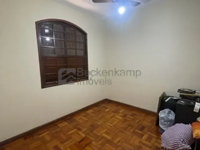 Casa com 260m² 4 quartos e 2 banheiros, à venda, no bairro Vila Santa Cecília em Volta Redonda