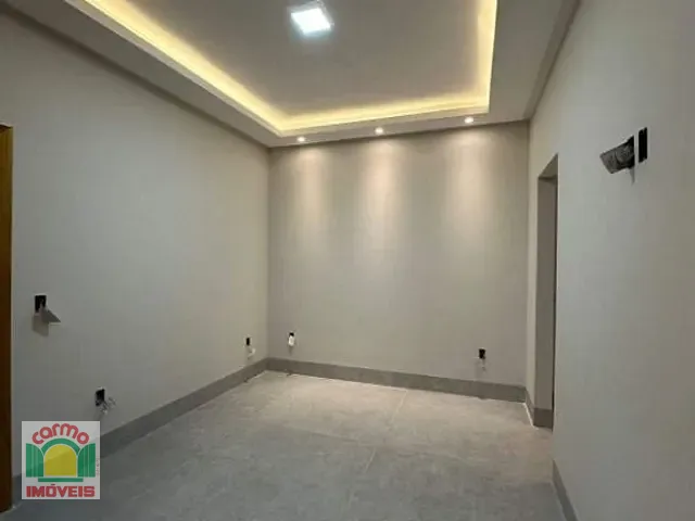 Casa com 187m² 3 quartos e 3 banheiros, à venda, no bairro Parque Brasília 2ª Etapa em Anápolis
