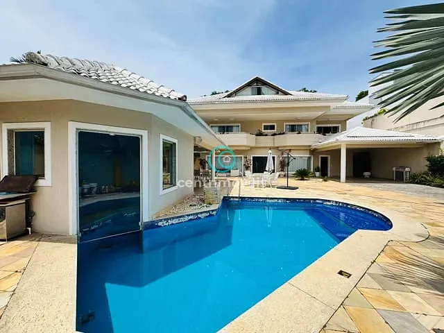 Casa com 655m² 6 quartos e 9 banheiros, à venda, no bairro Barra da Tijuca em Rio de Janeiro