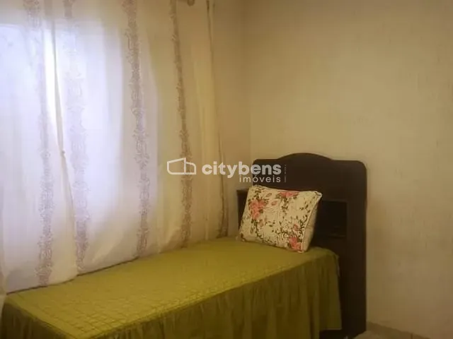 Casa 3 quartos e 2 banheiros, à venda, no bairro Umuarama em Araçatuba