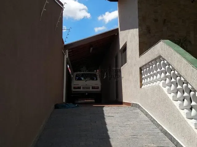 Casa com 250m² 3 quartos e 3 banheiros, à venda, no bairro Jardim Altos de Santana I em Jacareí