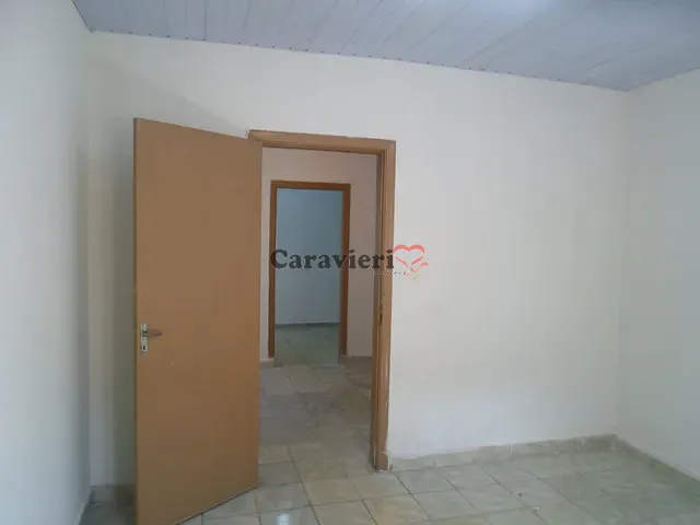Casa com 10m² 1 quarto e 1 banheiro, para alugar, no bairro Vila Ré em São Paulo