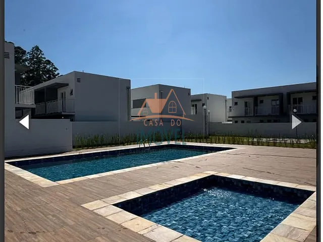 Casa 2 quartos e 1 banheiro, à venda, no bairro Jardim Sandra em Cotia