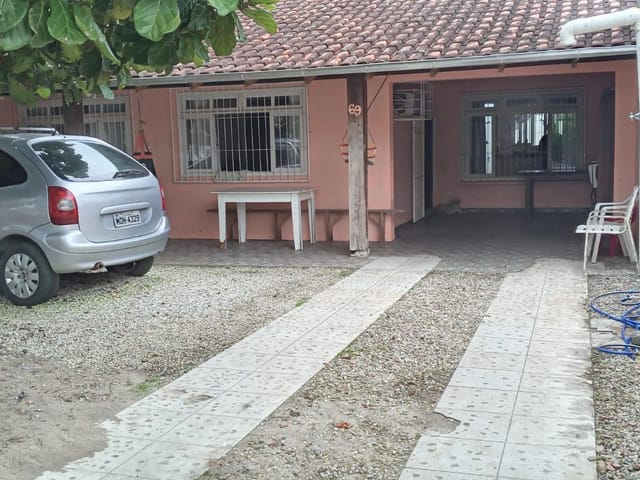 Casa com 264m² 3 quartos e 2 banheiros, à venda, no bairro Praia Alegre em Penha